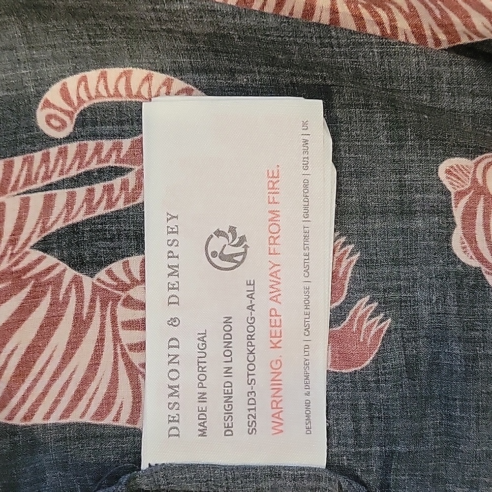 Desmond & Dempsey Sansiando Tiger Pajama Long Button Top Size S - Picture 7 of 8